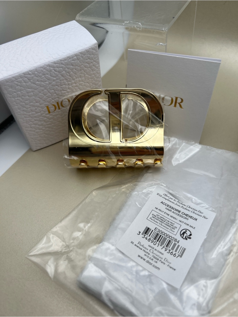 Dior CD Logo Gold Tone Polished Metal Beauty Hair Claw Clip NWT Limited Edition